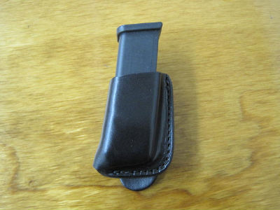 Single mag pouch